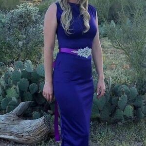 Elegant Purple Sleeveless Evening